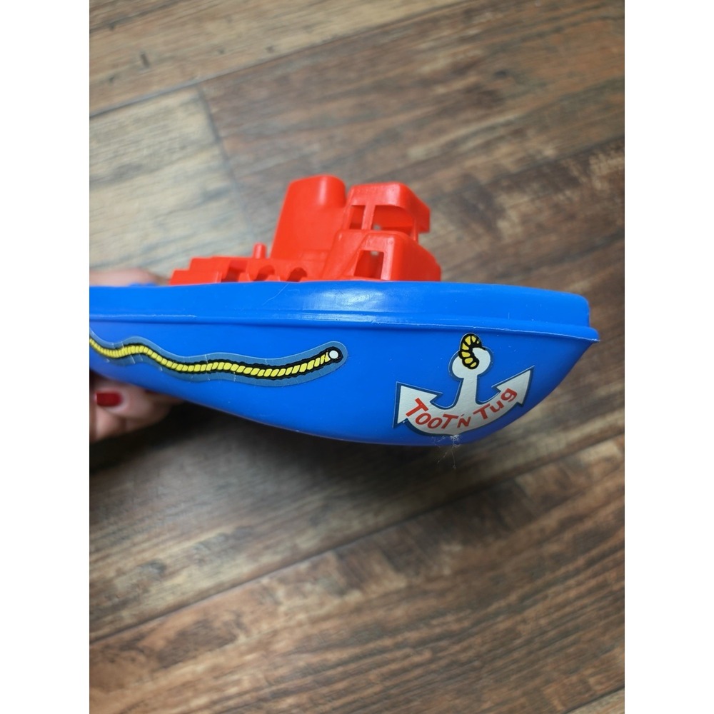 Vintage 1977 Empire Tarboro NC Tuggsy Tug Toot N Tug